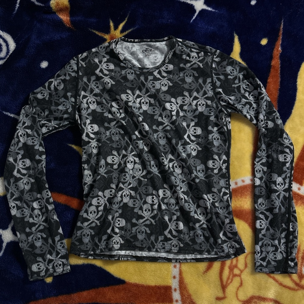 EMO  SKULL CROPPED SHIRT Y2K MALL GOTH SEMETARY STYLE GRUNGE